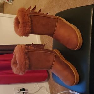 Brown boots